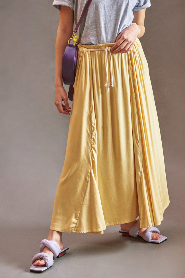 De Falda a vestido hora dorada Amarillo